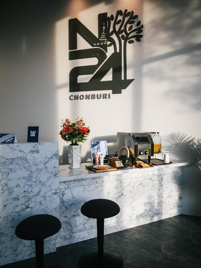 N24 Chonburi Hotell Eksteriør bilde