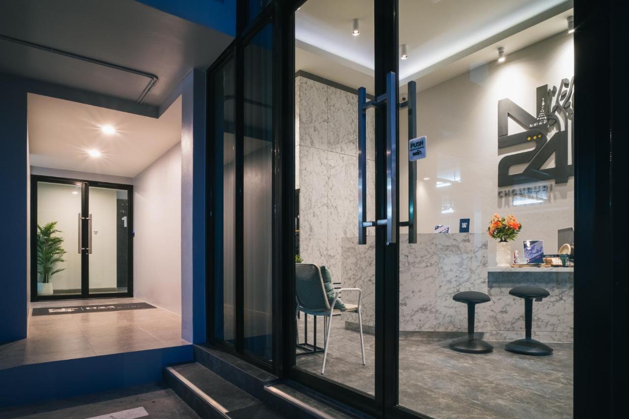 N24 Chonburi Hotell Eksteriør bilde